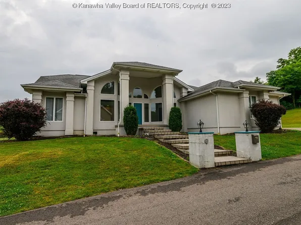 169 Mountain Meadows Rd, Chapmanville, WV 25508