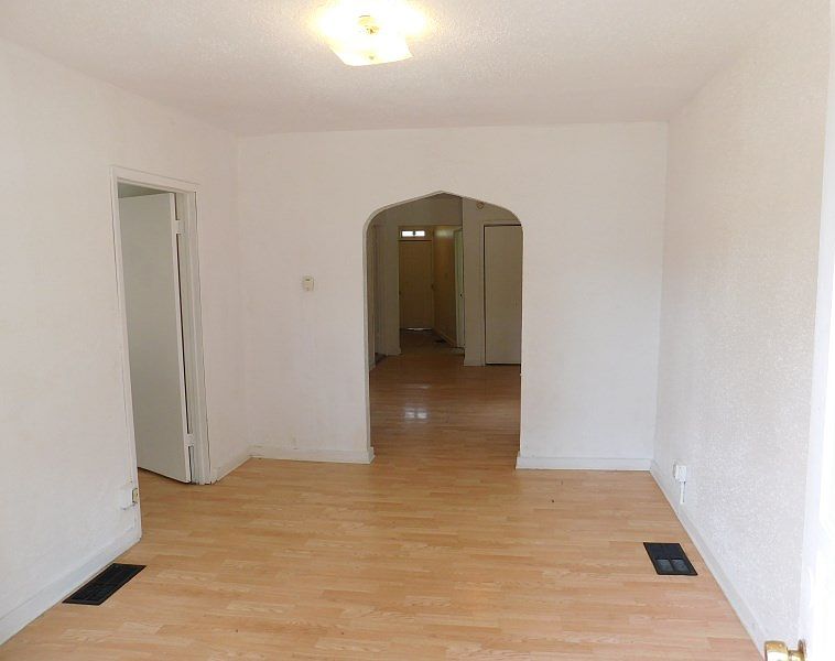 2nd image of 606 E 152nd St