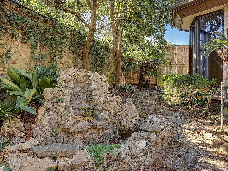 5203 Braesvalley Dr — Photo 28