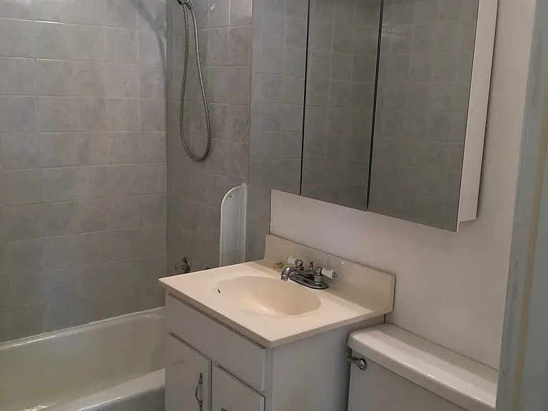 2827 W Sanson Ave — Photo 7