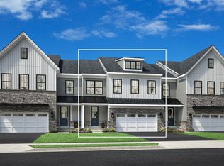 15 Alroy Rd #8, Malvern, PA 19355