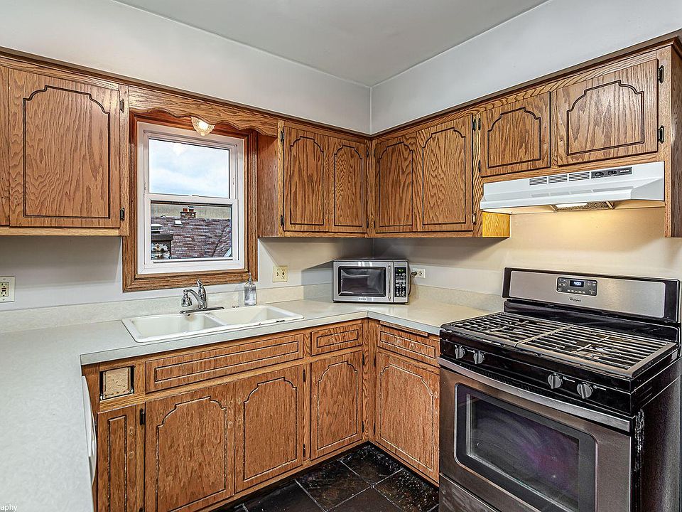 1st image of 11136 S Kedzie Ave APT 3