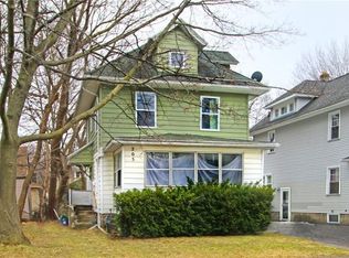 205 Ravenwood Ave, Rochester, NY 14619