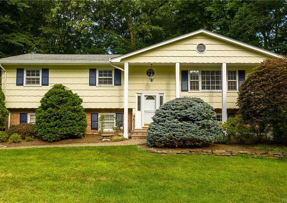 1st image of 25 Claremont Ln