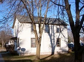 2nd image of 201 Pine River St