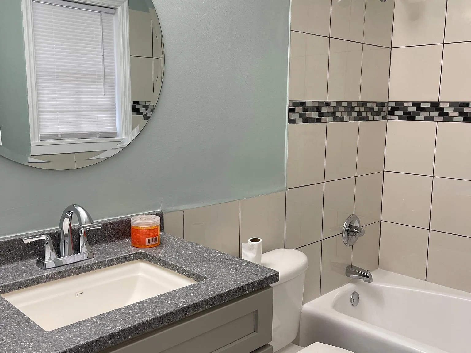 1708 Ramsey St — Photo 4