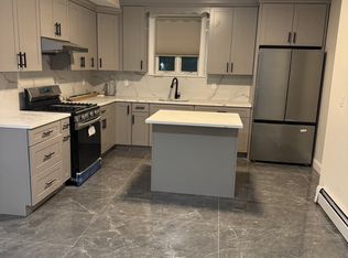 (Undisclosed Address), Fresh Meadows, NY 11365