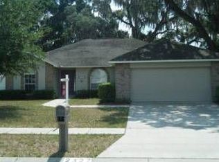 2327 Towering Oaks Cir, Seffner, FL 33584