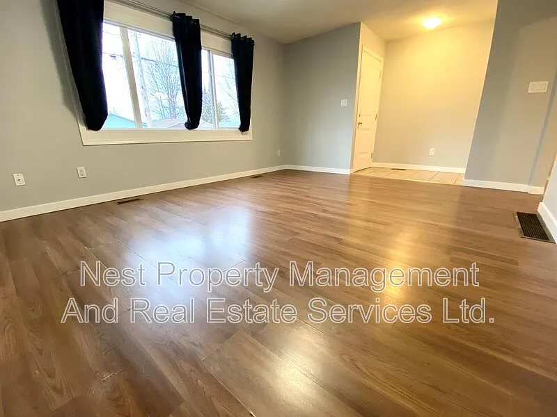 3 bed, 2.0 bath, $1,695 — Photo 2