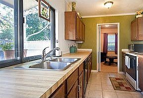 5th image of 921 Arbor Downs Dr