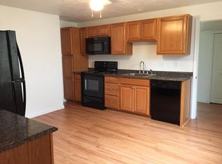 723 Stella St, Jeannette, PA 15644