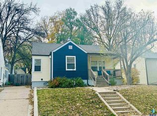 2204 S Covell Ave, Sioux Falls, SD 57105