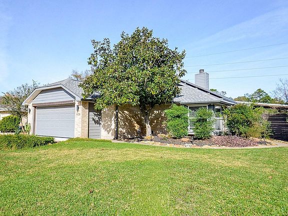 2nd image of 1406 Rushworth Dr