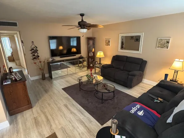 477 Brittany J #477, Delray Beach, FL 33446