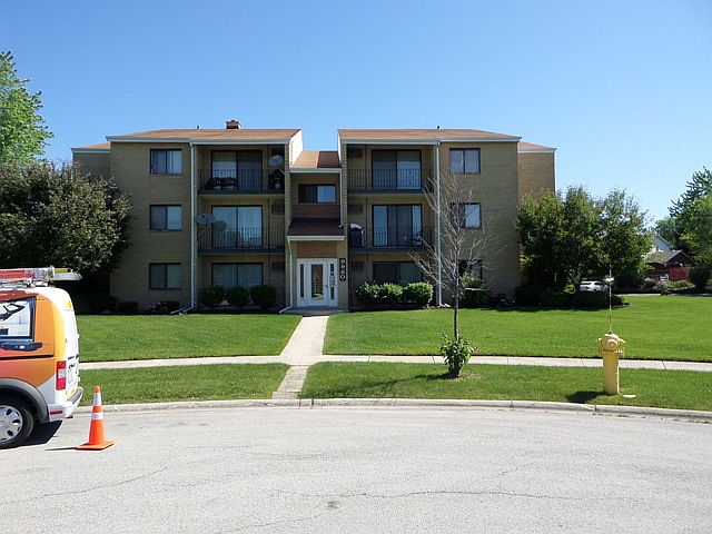 1st image of 9960 Franchesca Ct APT 2A