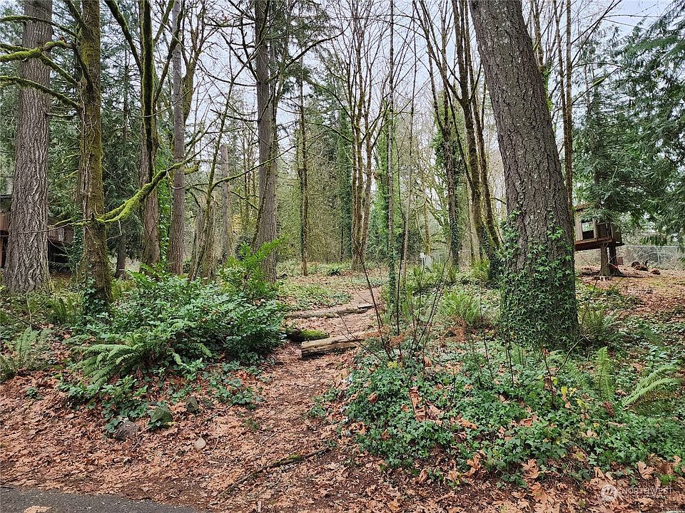 1st image of 2151 Lakemoor Drive SW