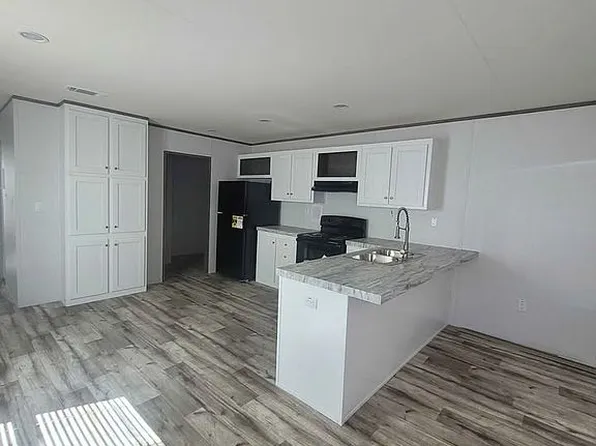 1350 County Rd, Mount Pleasant, TX 75455