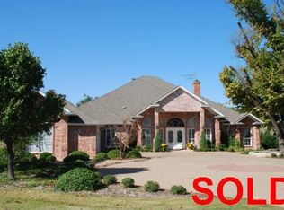 704 Pintail Ct, Granbury, TX 76049