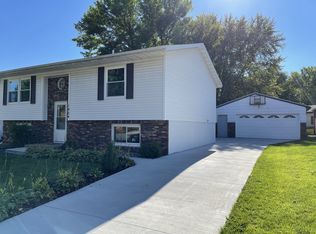 1924 44th St NW UNIT D, Rochester, MN 55901