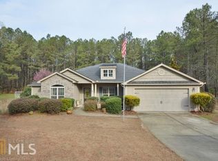 250 Shadow Lake Dr, Arnoldsville, GA 30619