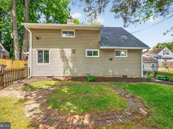 303 Nimitz Ave, Rockville, MD 20851