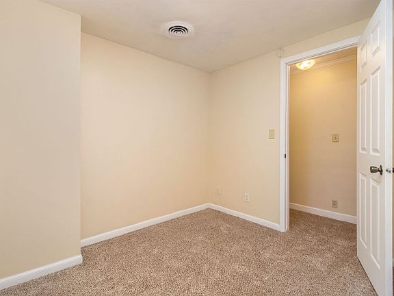 5th image of 52995 Swanson Dr