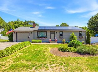 125 High St, Whitman, MA 02382