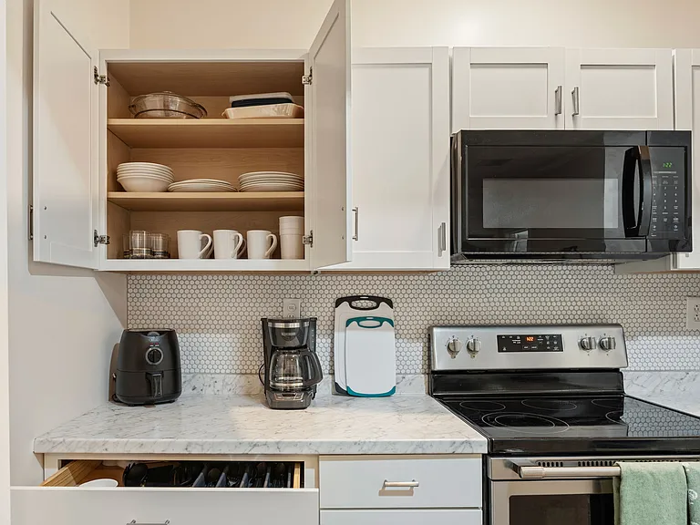 1019 W Rowan St #2 — Photo 7