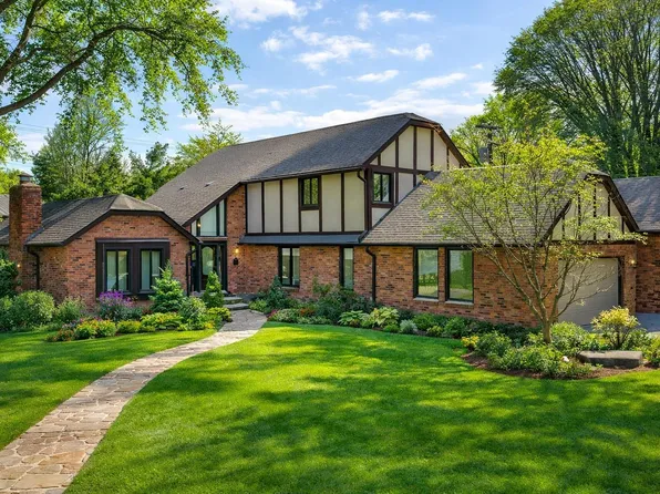 1030 Bishop Rd, Grosse Pointe Park, MI 48230