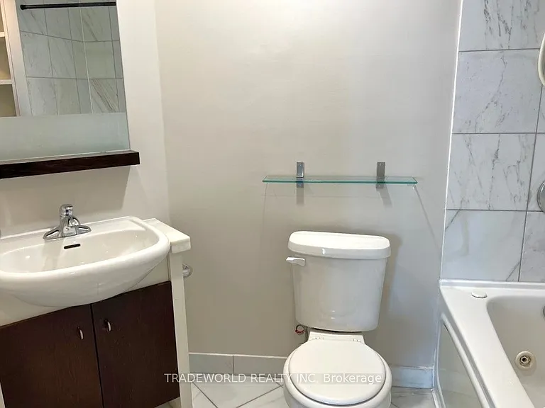 8 York St #1009 — Photo 11
