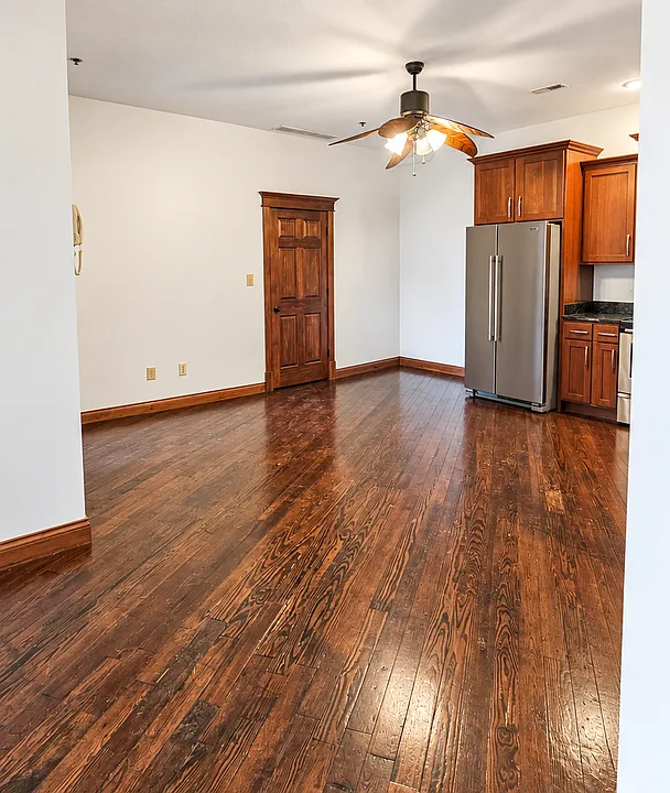 113 W 7th St #3 & 4