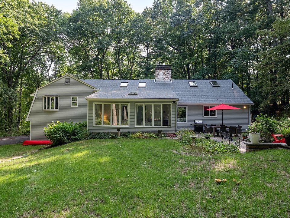 80 Reverknolls, Avon, CT 06001 Zillow