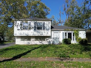 1847 Reichert Ave, Sauk Village, IL 60411