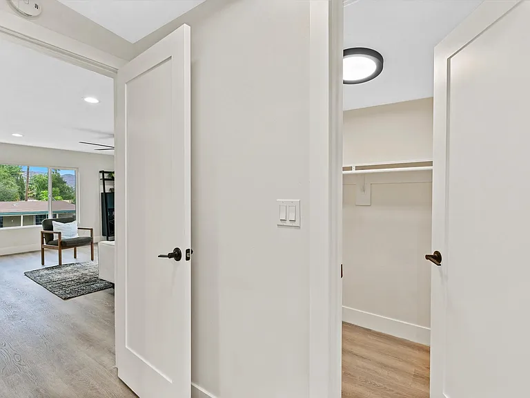 1162 Erica St — Photo 9