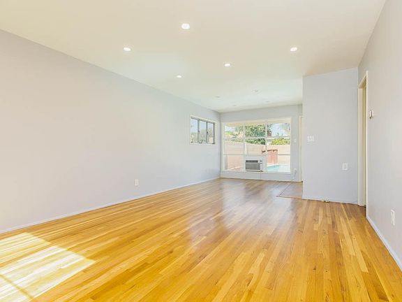 3rd image of 8700 Katherine Ave