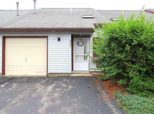 266 Stonebridge Dr #266, Nashua, NH 03063