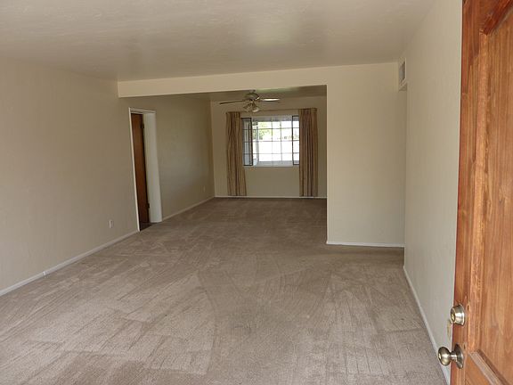 Living Room / Dining Room