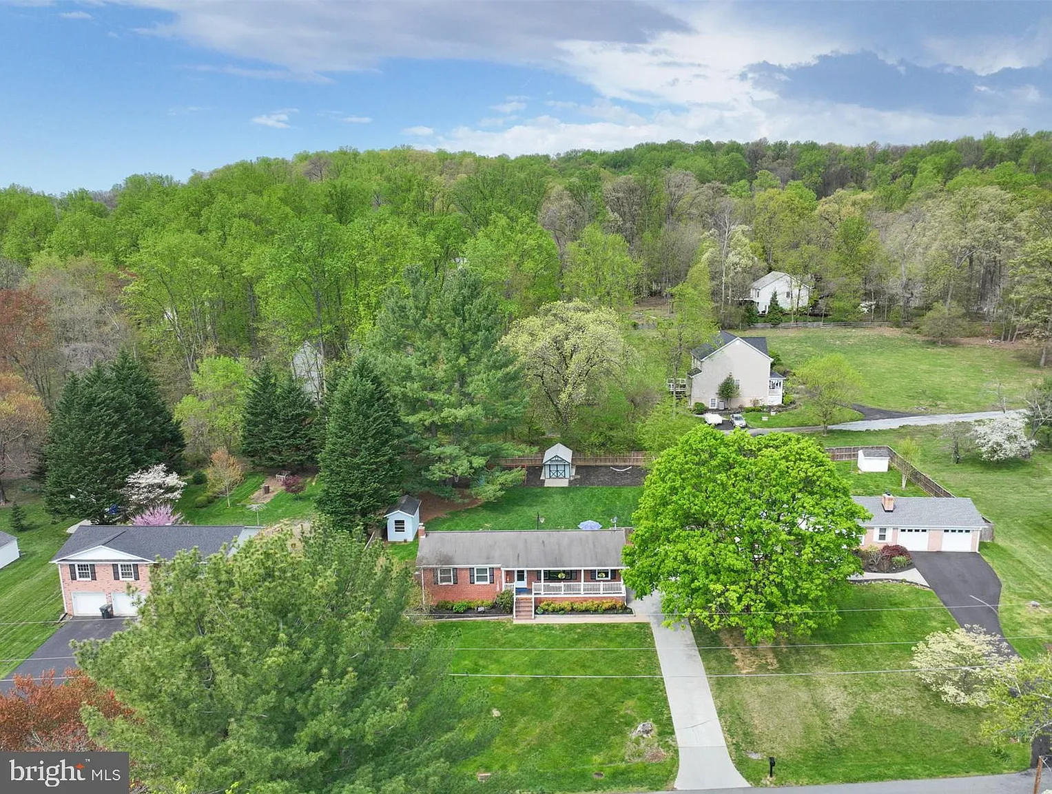 25 Honeybee Ave photo 1