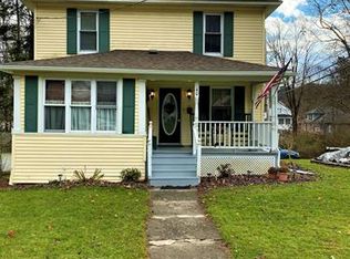 40 Oak St, Nicholson, PA 18446