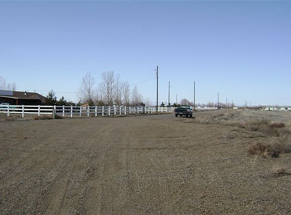 2nd image of LOT 2 E Faulkner Ave