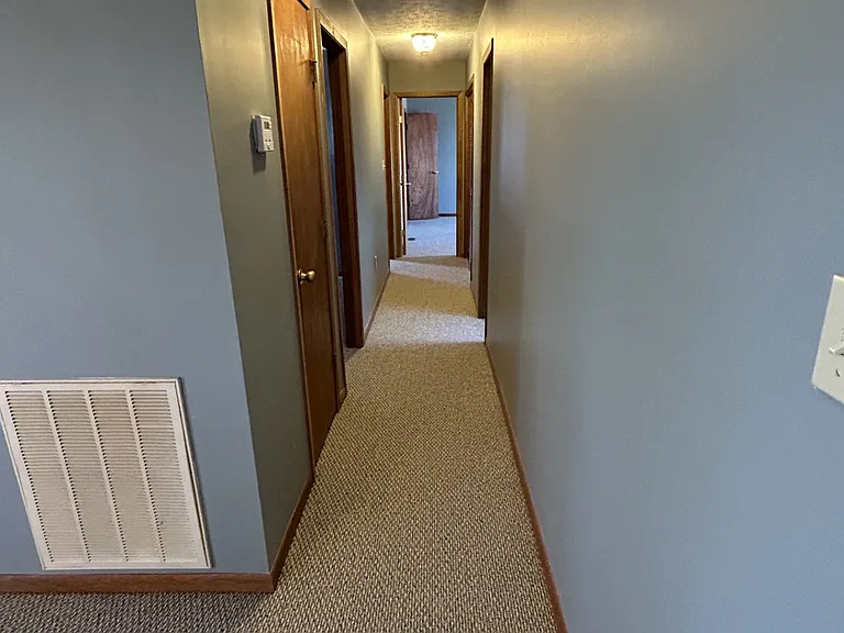127 Tower Dr — Photo 10