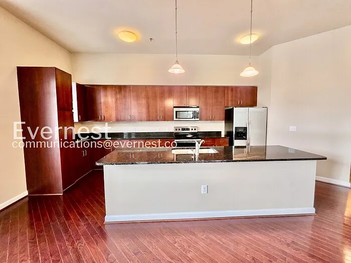 2 bed, 2.5 bath, 1500 sqft, $2,445 — Photo 2