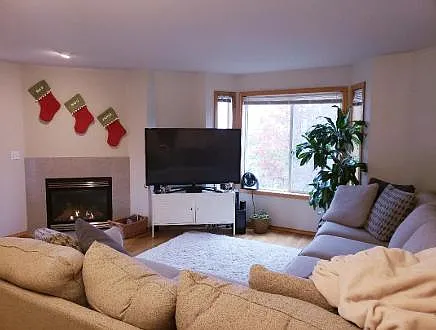 2 bed, 2.5 bath, 1266 sqft, $2,850 — Photo 4