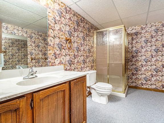 3rd image of 7071 Leslee St