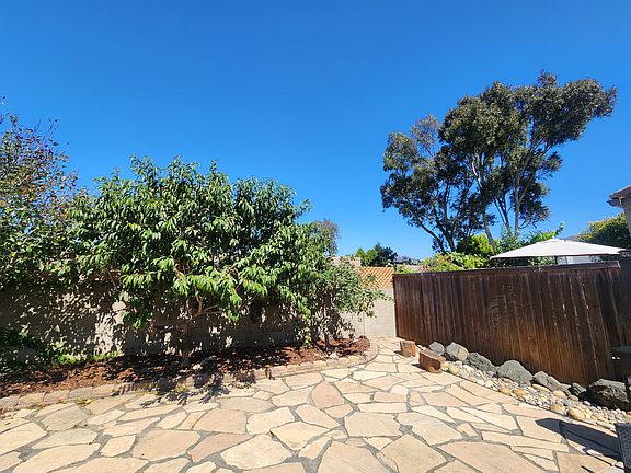 5th image of 1256 Laguna Ln