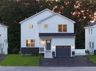 9 Stoneridge Rd #9, Smithfield, RI 02917