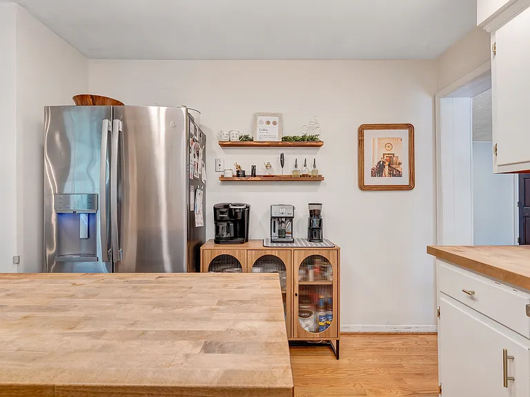 621 Aragona Dr — Photo 15