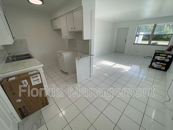 5th image of 1041 NW 7th Terrace Mpbx Gln #1
