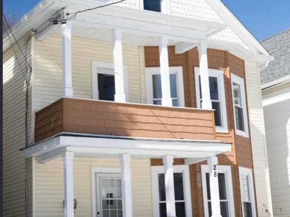 28 Delafield St #1, Poughkeepsie, NY 12601