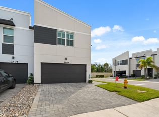 2404 SE Viscaria Pl, Stuart, FL 34997